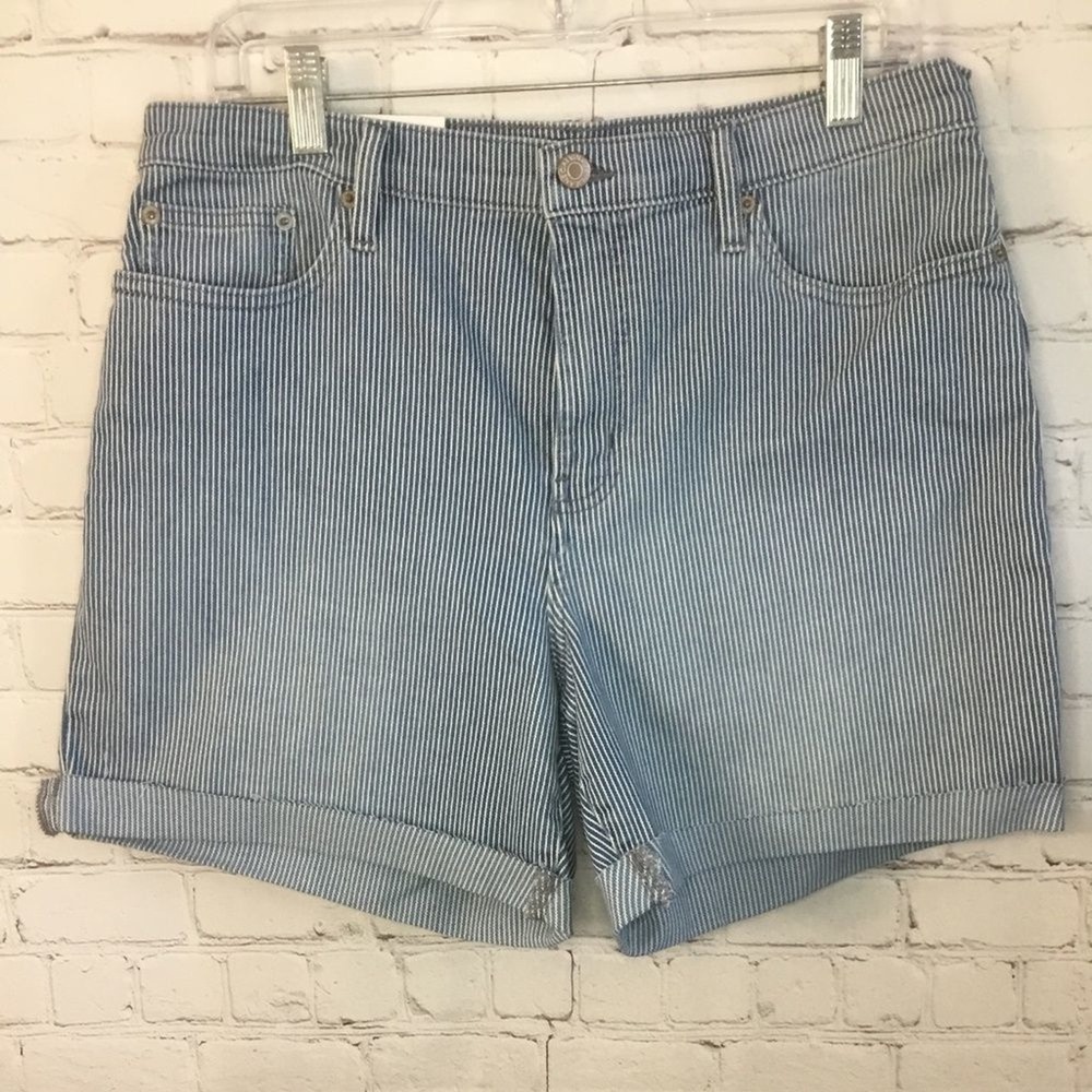 NWT Calvin Klein Jeans Railroad Stripe Roll Cuff Denim Short Women 12 Bangladesh